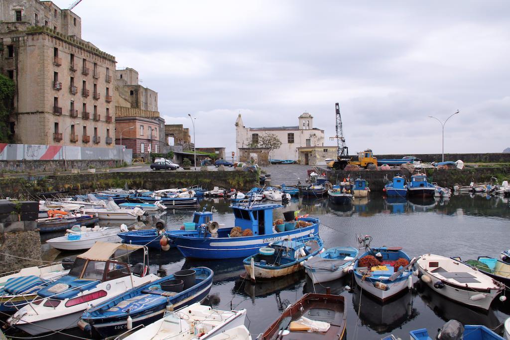 B&B Darsena Pozzuoli Exterior photo